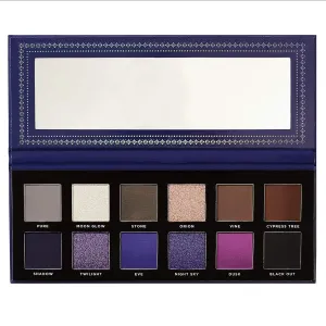 Ace Beaute- Paradise Fallen eye shadow palette