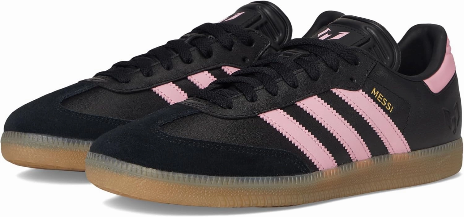 adidas CBLACK/Goldmt Men's Samba Messi Core BlackGold met./GUM4 4 US, Black/Gold Metallic/Gum, 4 Wide