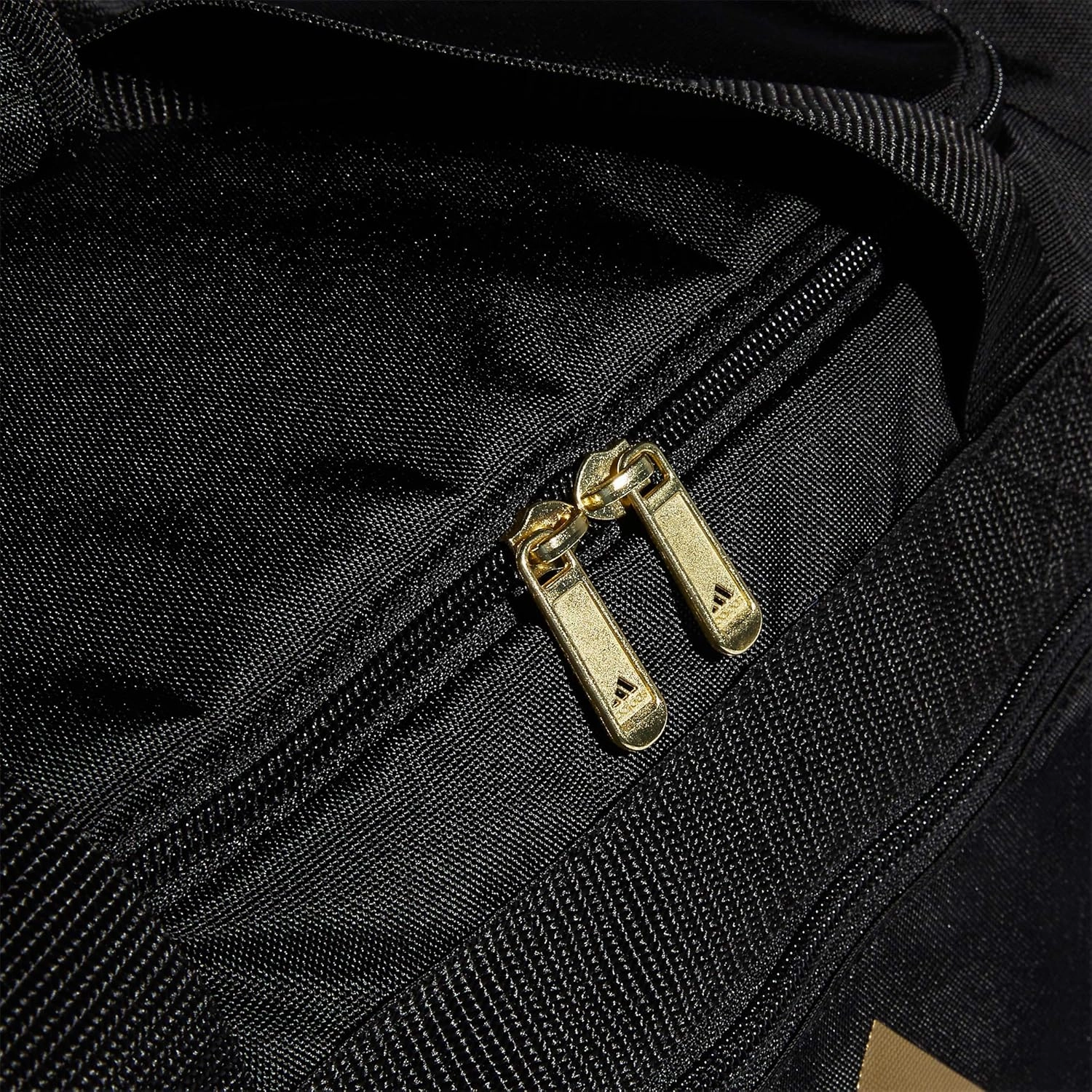 adidas Unisex Defender 4.0 Gym Duffel Bag for Men and Women, Black/Gold Metallic, Small (38L)