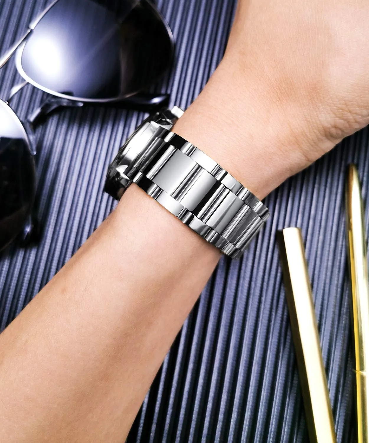BINLUN Thick Stainless Steel Watch Band Metal Heavy Polished Matte Brushed Finish Watch Strap Replacement for Men Women 16mm/18mm/20mm/21mm/22mm/23mm/24mm/26mm(Polished Silver,22mm)