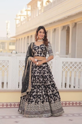 Designer Dyeable Pure Viscose Jacquard Fabric Lehenga Choli & Dupatta Set