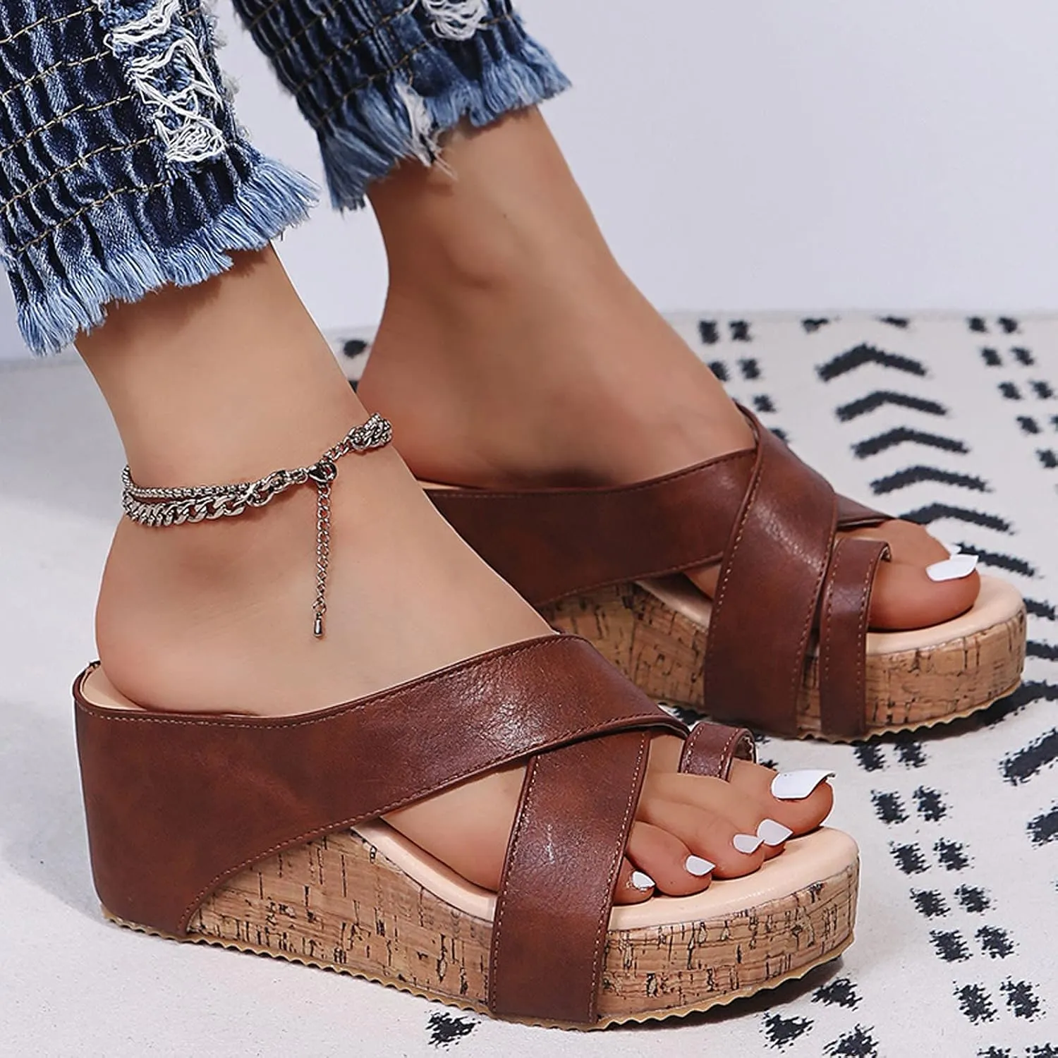 Eduavar Sandals for Women Dressy, Women's Sandals Dressy Summer Beach Sandals Lace Trim Ring Toe Floral Flat Sandals