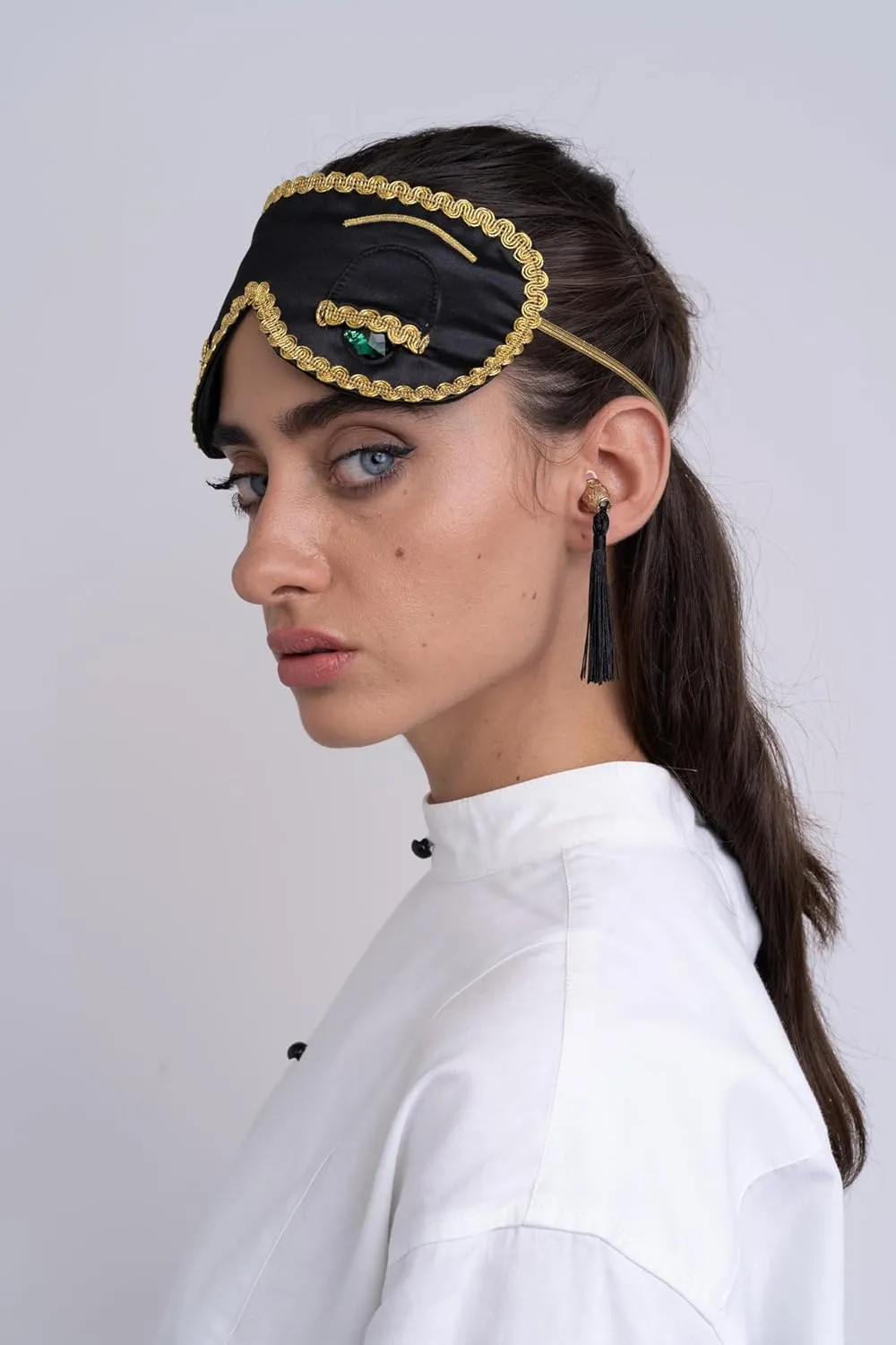 Holly's Dream Set: Audrey-Inspired Eye Mask and Earplug Collection (Midnight Black)