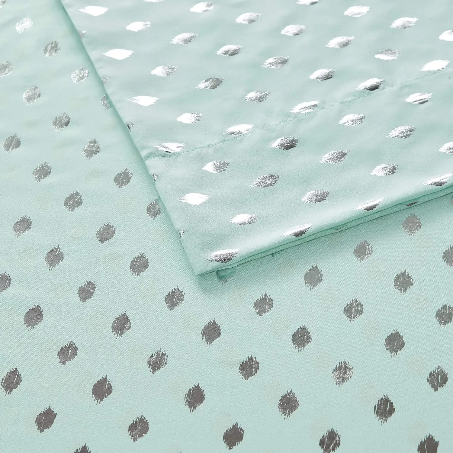 Intelligent Design Microfiber Cozy Bed Sheet Set, Modern All Season Bedding & Pillowcases, Premium 14" Elastic Pocket Fits up to 16" Mattress, Twin Aqua/Silver Metallic Dot 3 Piece