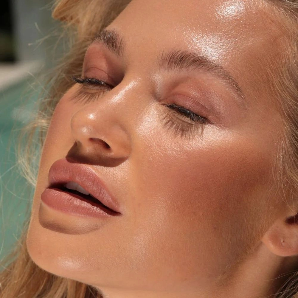 Jason Wu Beauty Hot Fluff