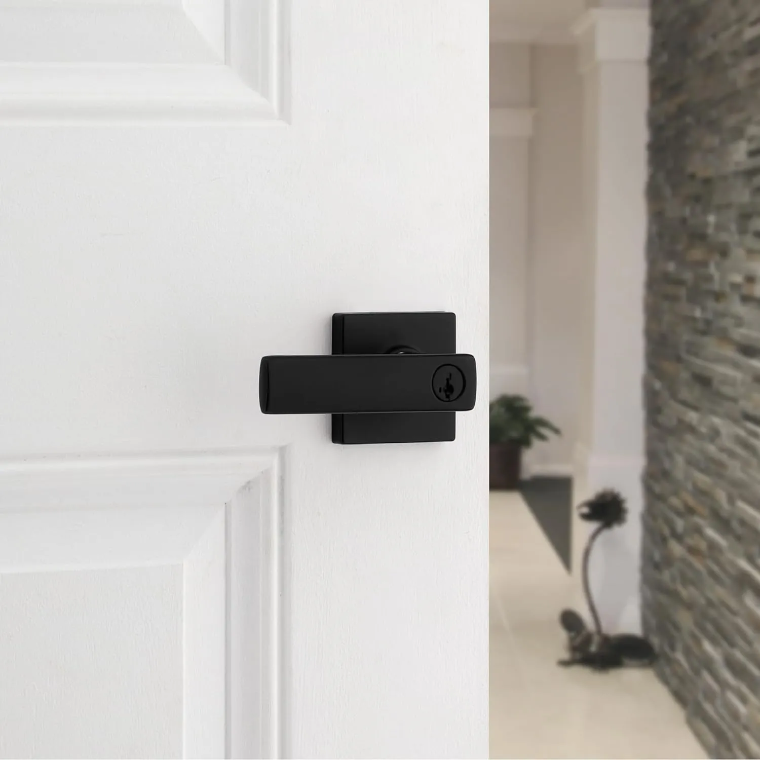Kwikset Breton Entry Door Handle with Lock and Key, Secure Keyed Reversible Lever Exterior, For Front Entrance and Bedrooms, Matte Black , Pick Resistant Smartkey Rekey Security and Microban