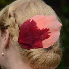 Large Feather Hair Clip in Coral Pink and Crimson No.38