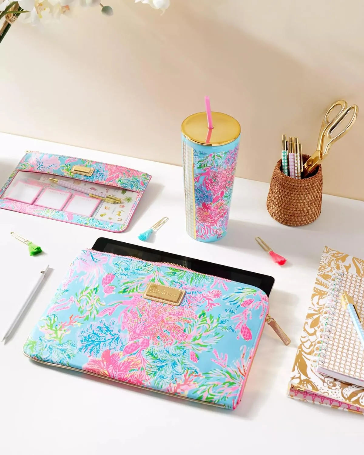 Lilly Pulitzer Double Wall Tumbler with Lid and Reusable Straw, Insulated Travel Cup Holds 24 Ounces, Cay to My heart