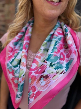 Lipstick Animal Design Satin Style Scarf