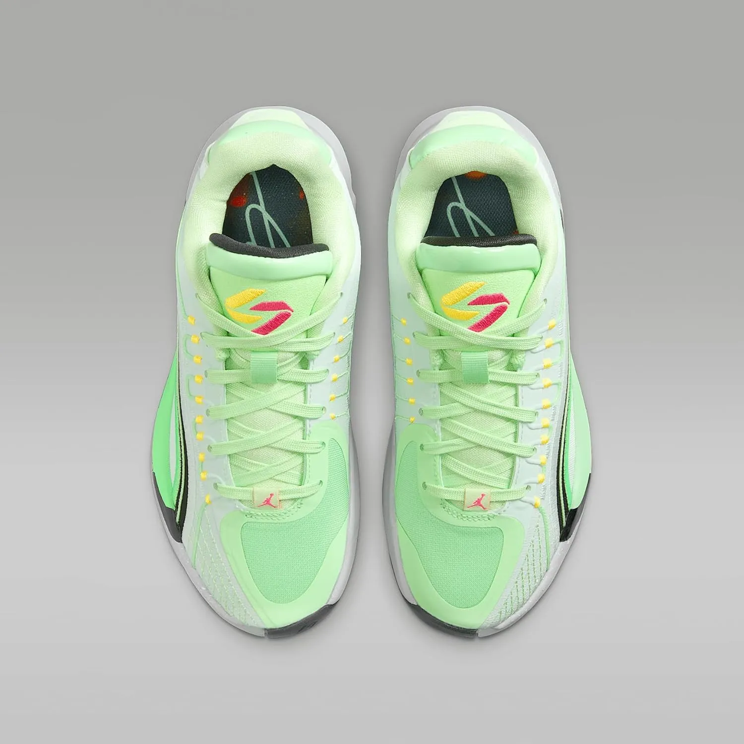 Luka 4 "Space Navigator Big Kids' Basketball Shoes (HJ5225-300, Barely Green/Vapor Green/Metallic Silver/Black)