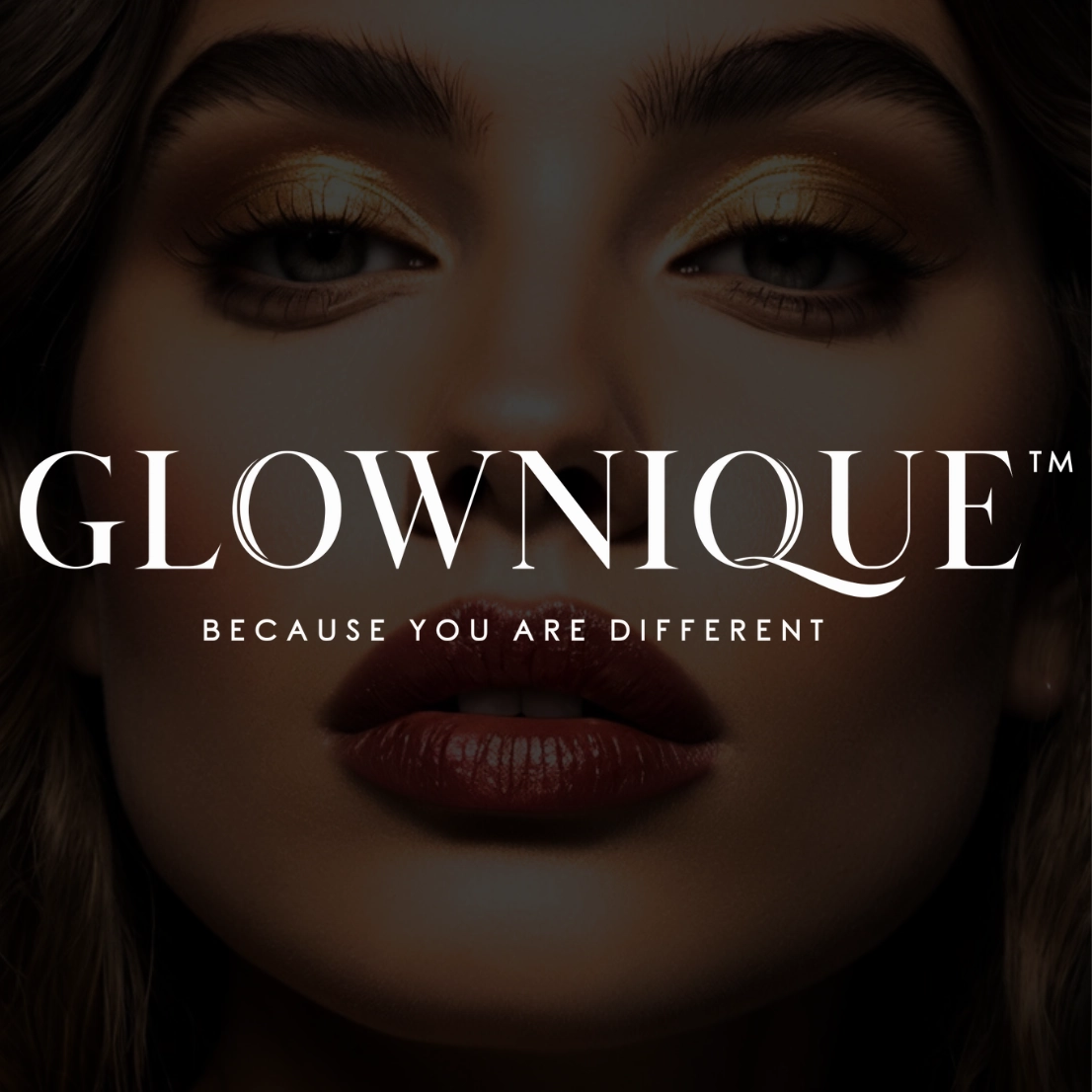 Luxury Matte Lipstick - Red Carpet Red (3.4g) | GLOWNIQUE