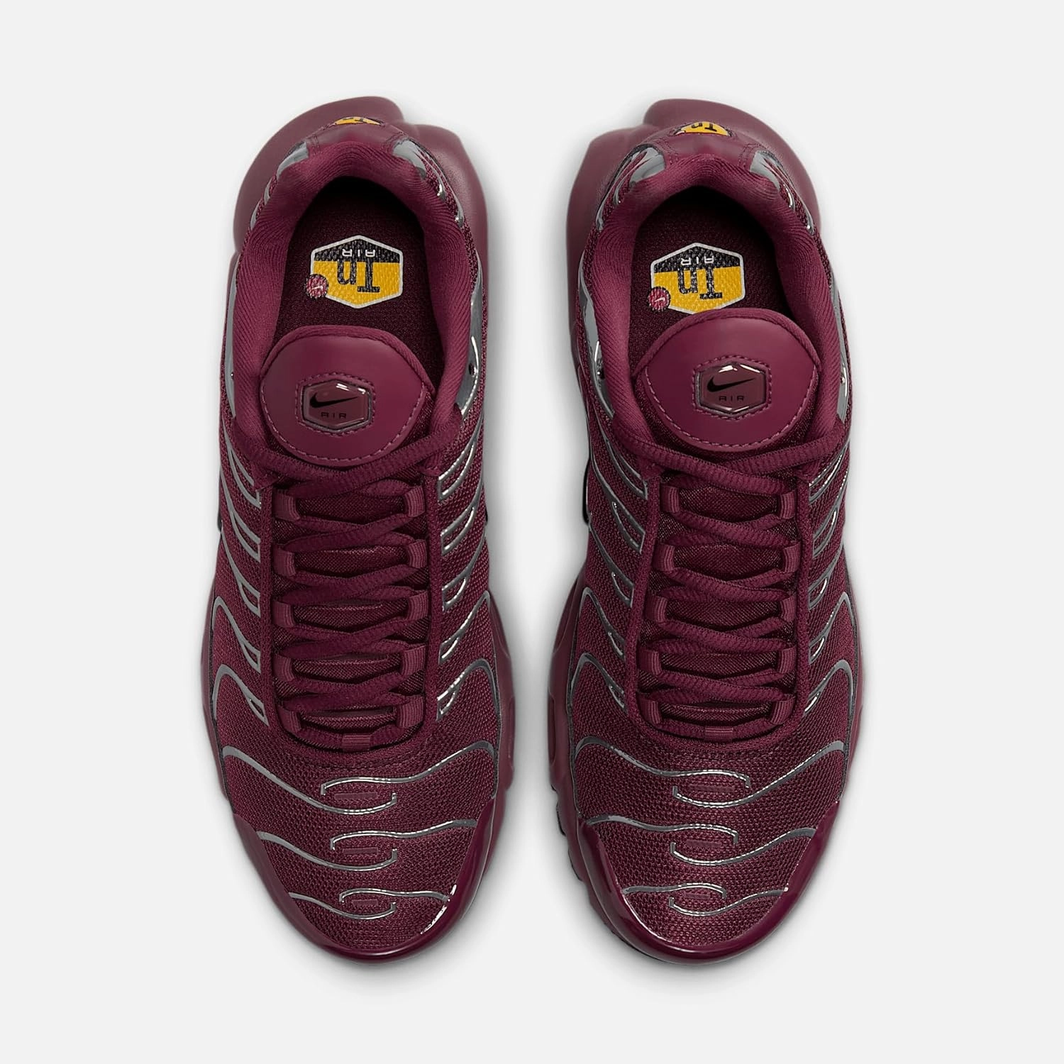 Nike Air Max Plus SE Women's Shoes (HJ9743-600, Night Maroon/Dark Team Red/Metallic Silver/Black)