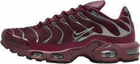 Nike Air Max Plus SE Women's Shoes (HJ9743-600, Night Maroon/Dark Team Red/Metallic Silver/Black)