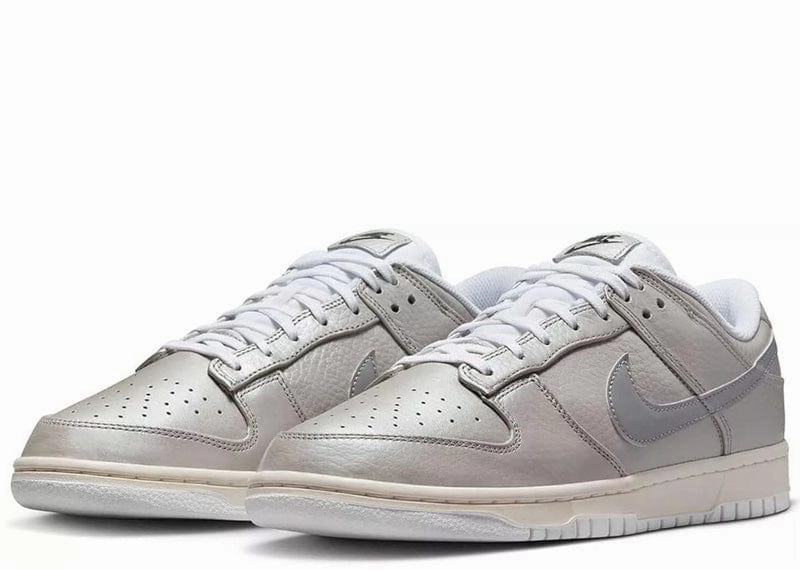 Nike Dunk Low Metallic Silver