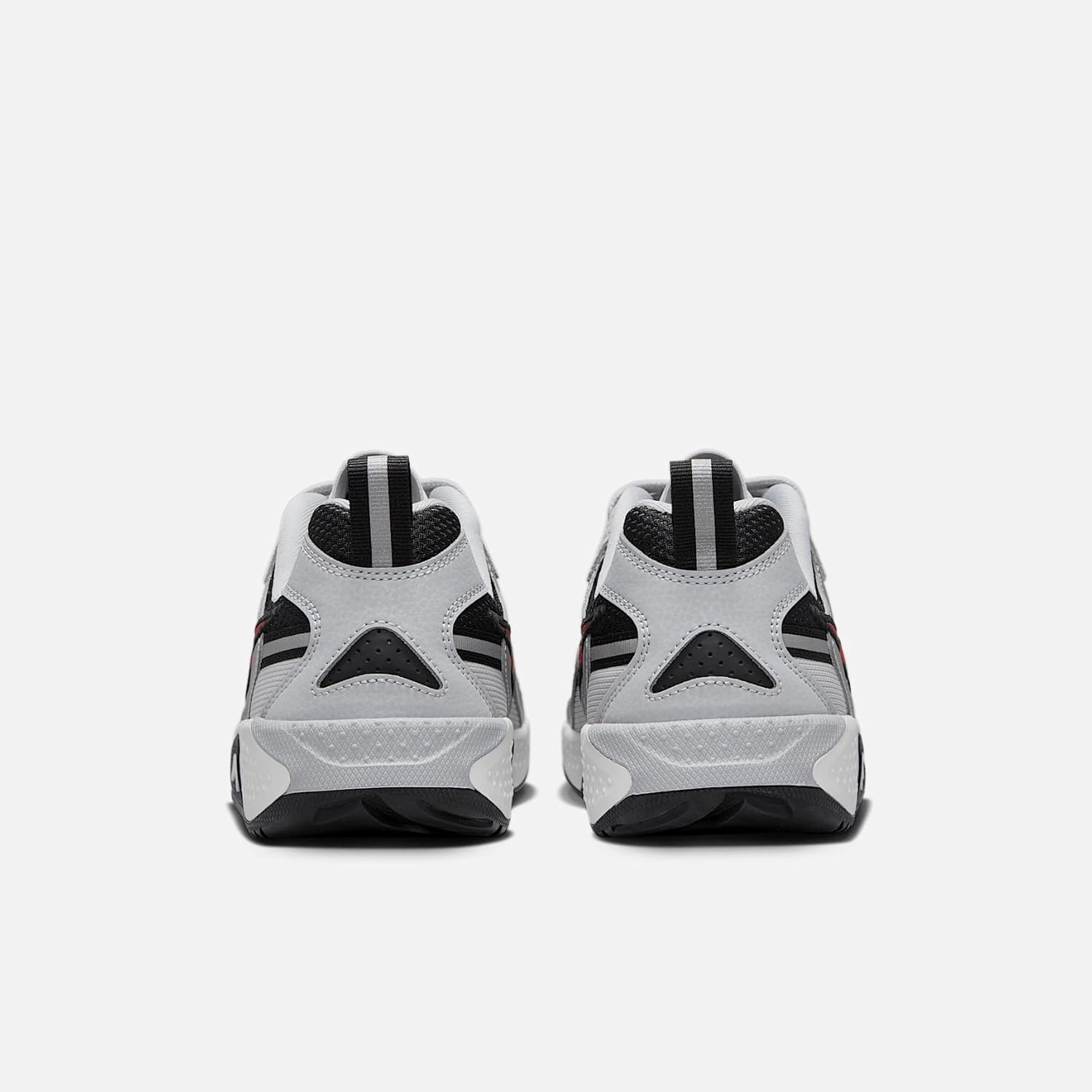 Nike JAM Women's Shoes (FN0314-005, Metallic Silver/Black/Photon Dust)