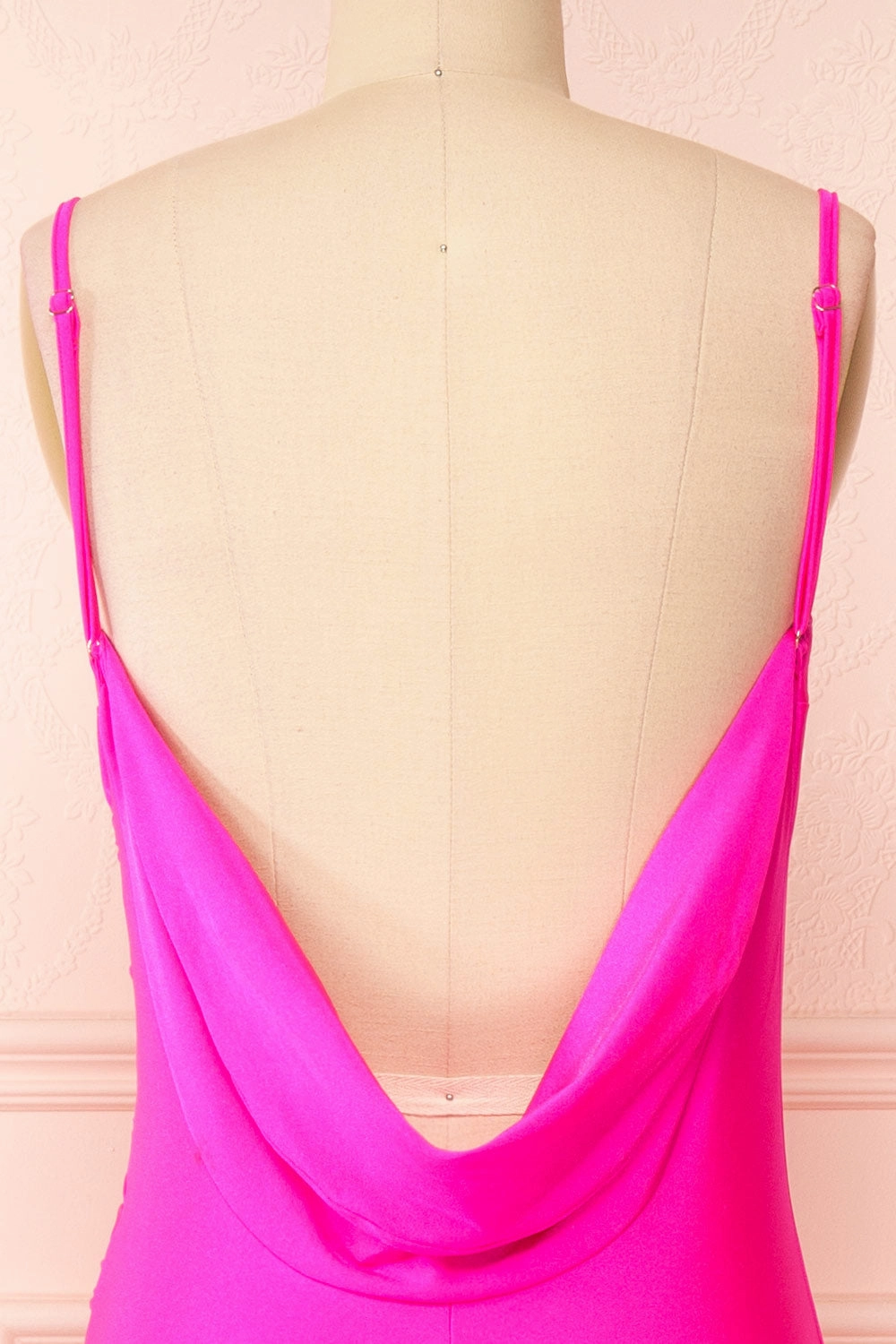 Nixie Fuchsia | Backless Fitted Satin Maxi Dress