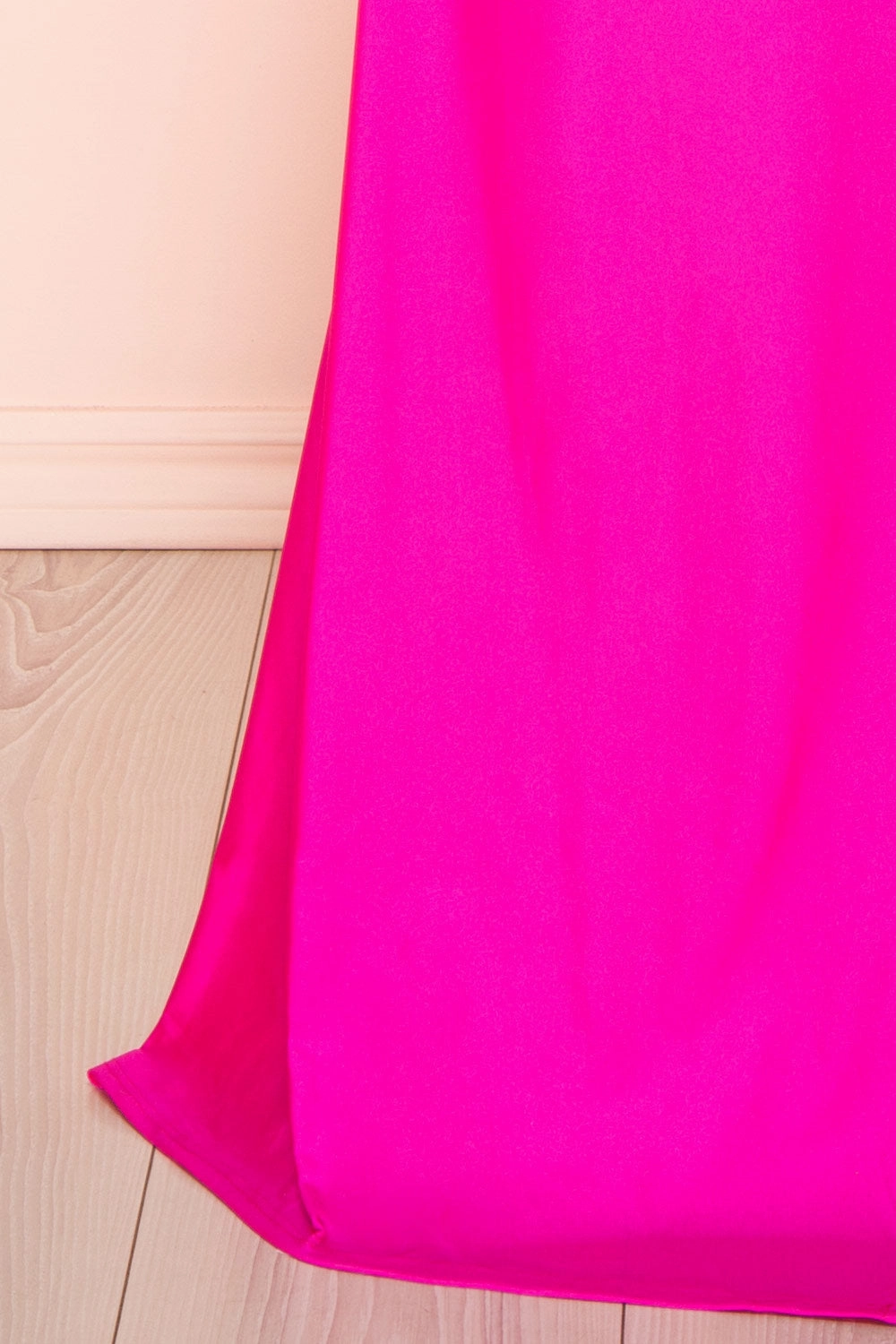 Nixie Fuchsia | Backless Fitted Satin Maxi Dress
