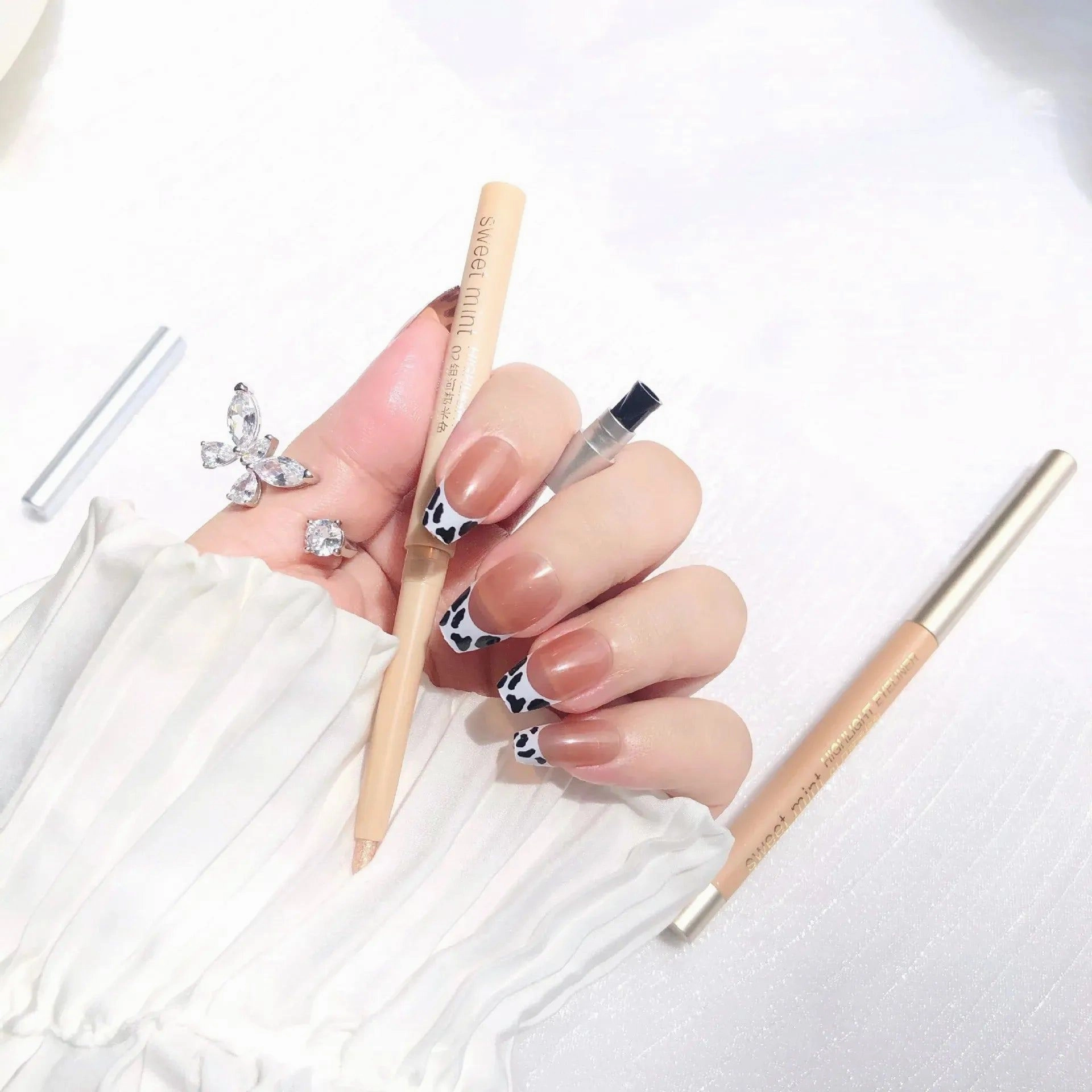 Shiny Chameleon Eyeliner Pencil Green Gold Purple Glitter Eye Shadow Lying Silkworm Pen Waterproof Beauty Cosmetics Women Makeup