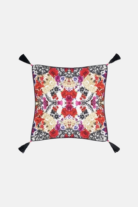 SMALL SQUARE CUSHION REIGN OF ROSES