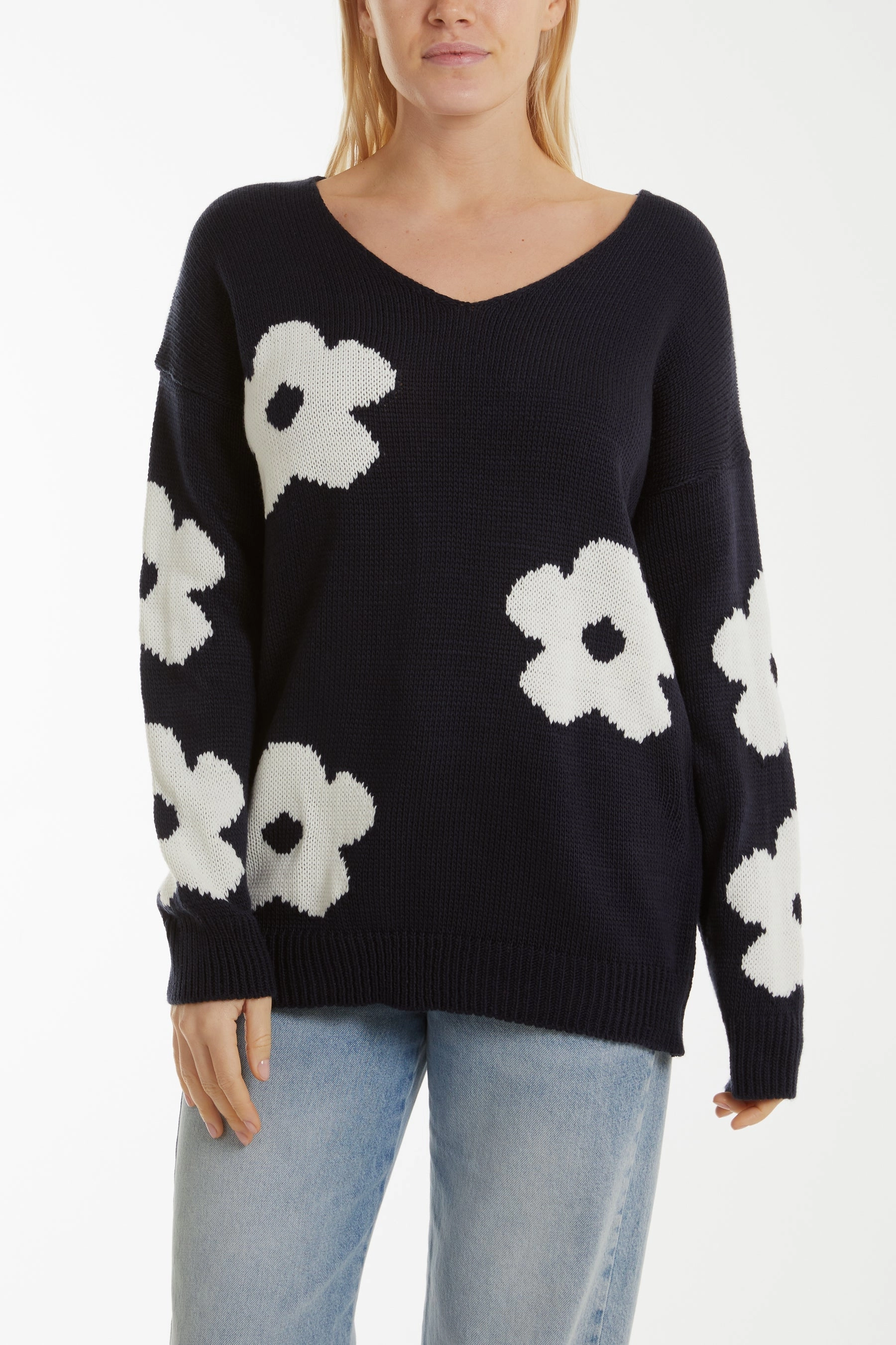 V-Neck Flower Jacquard Jumper