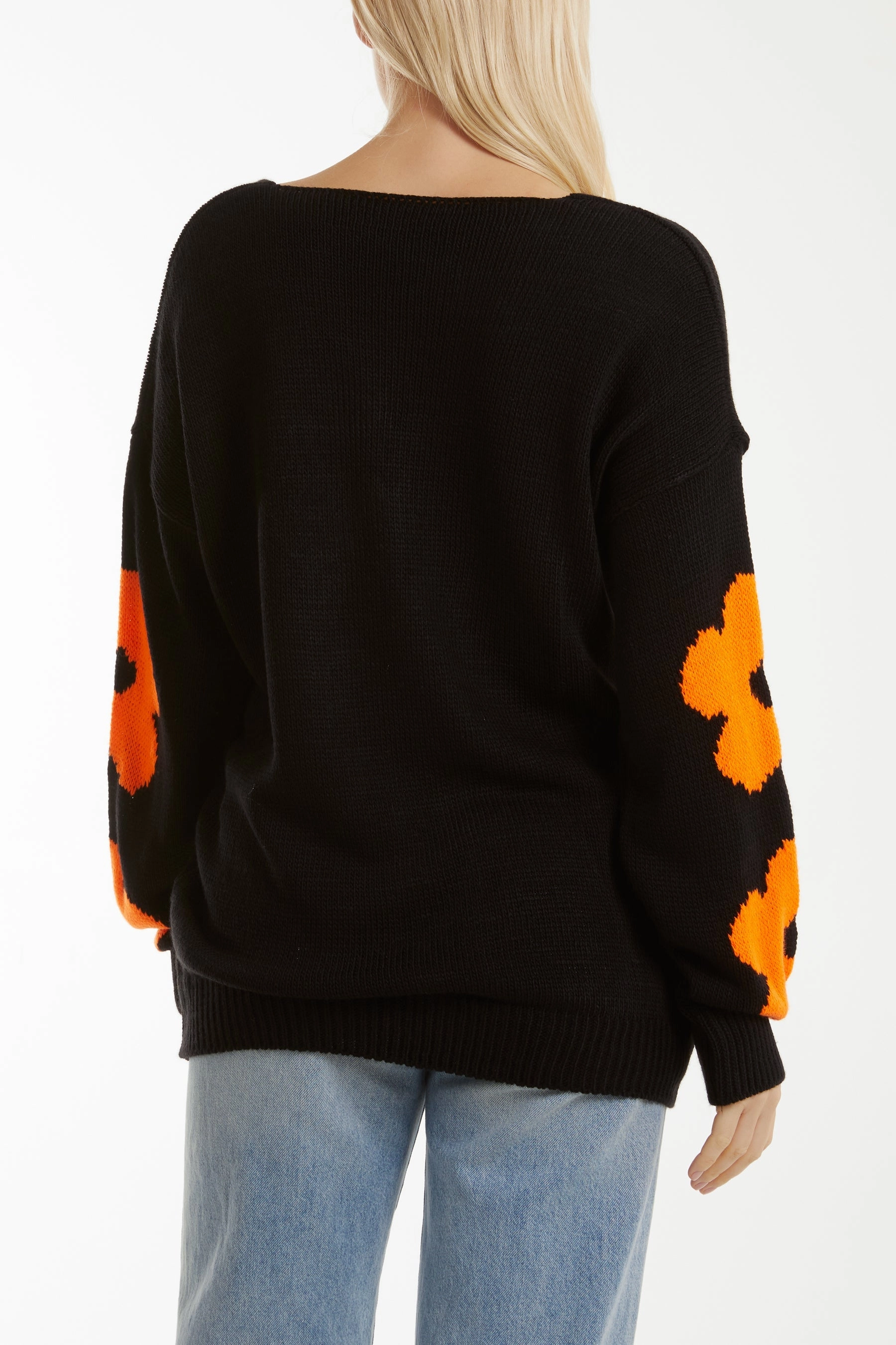 V-Neck Flower Jacquard Jumper
