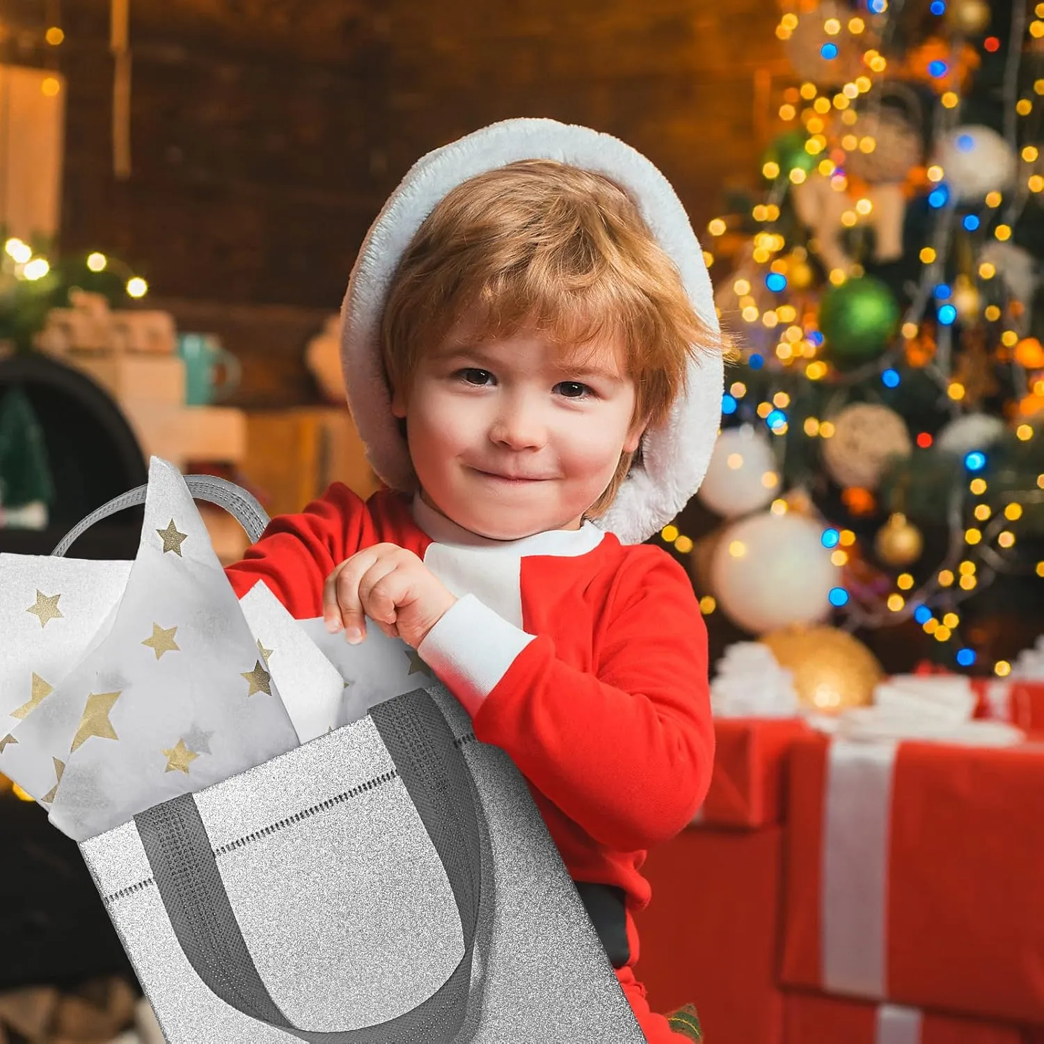 Woanger 48 Pack Wedding Gift Bags Reusable Gift Bags with Handle Glitter Tote Goodie Non Woven Bling Favor for Wedding Holiday Party(6.5 x 3.1 x 7.8 Inch,Silver)