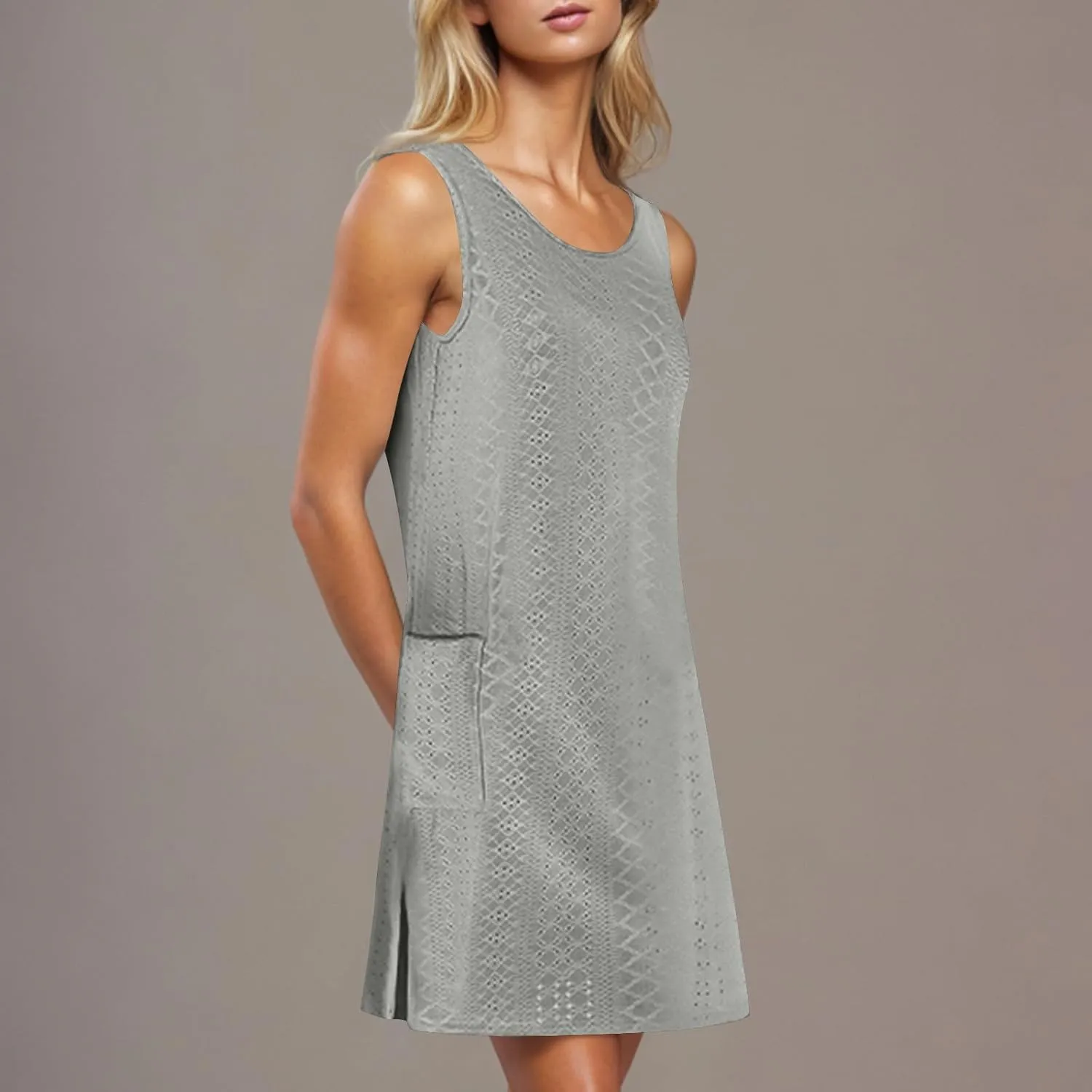 Women's Casual Dresses Soft Sleeveless Crewneck Summer Vacation Dresses with Pockets Relaxed Size Mini Dresses