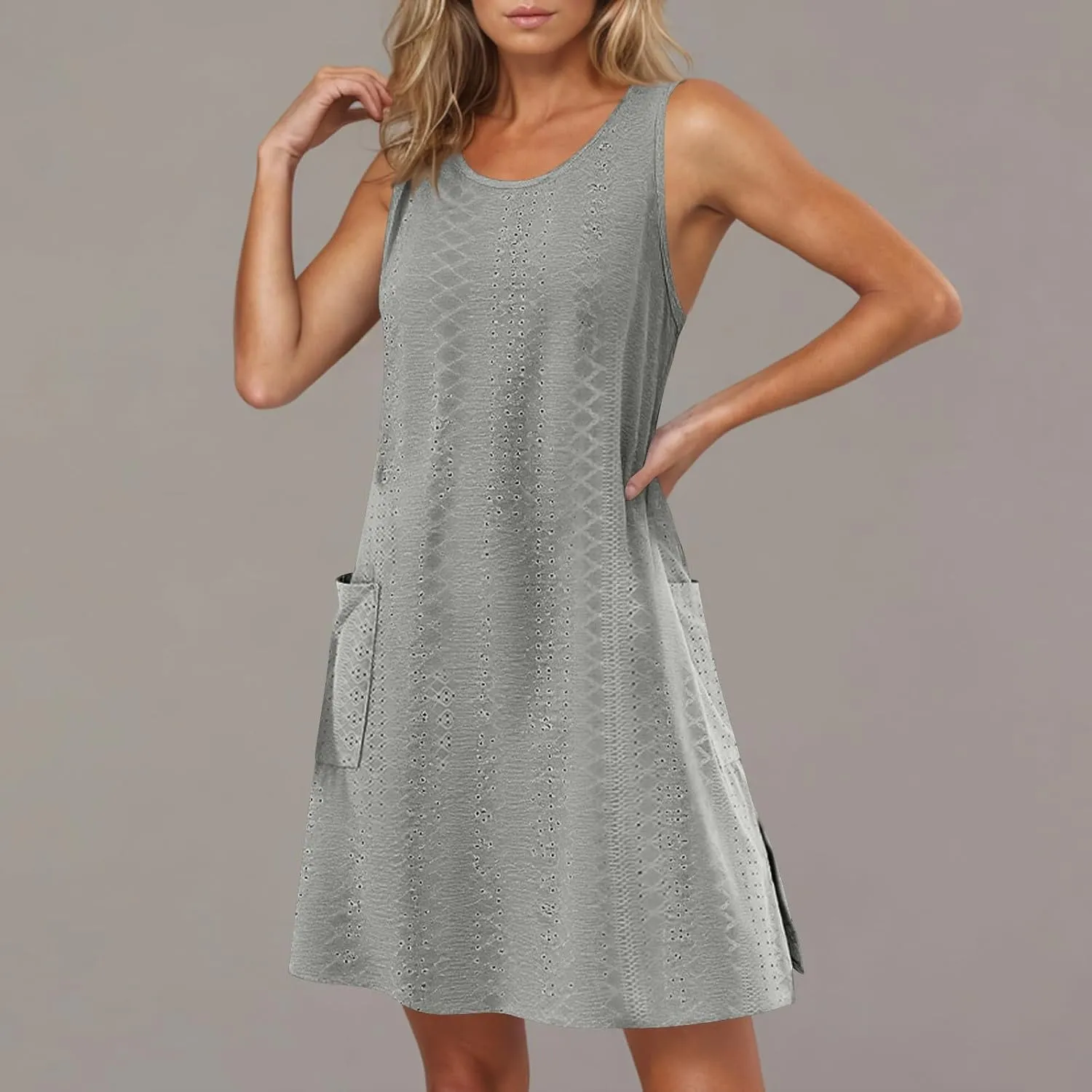Women's Casual Dresses Soft Sleeveless Crewneck Summer Vacation Dresses with Pockets Relaxed Size Mini Dresses